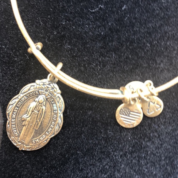 Alex and Ani Mother Mary Charm Bangle Expandable from 2" to 3.5" - Picture 1 of 4